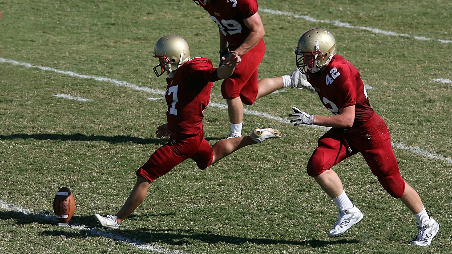 开云体育官网下载-米兰双雄状态火热，争夺意甲冠军